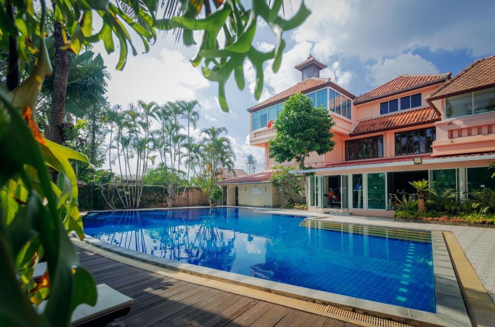 Sheik Istana Hotel Chiangmal Chiang Mai Buitenkant foto