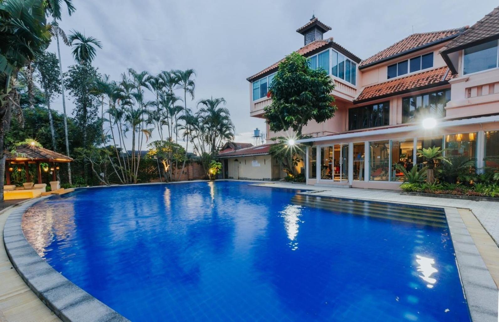 Sheik Istana Hotel Chiangmal Chiang Mai Buitenkant foto